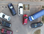 Vismaz 70 autostāvvietas Rīgas centrā nav likumīgas