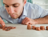 Minimālās algas saņēmēju skaits gada laikā nemainās - to saņem 35 tūkstoši strādājošo