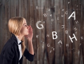 Preču, produktu vai pakalpojumu nosaukumiem reklāmās jābūt pareizi locītiem