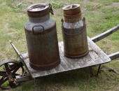 Zemniekiem kompensācijās plānots maksāt 140 eiro par tonnu nepiegādātā piena