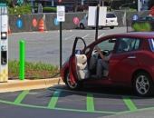 Autoražotāji Eiropā veidos elektrisko automašīnu uzlādes staciju tīklu