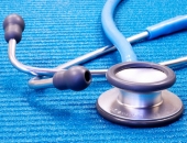 Saeima atbalsta pakāpenisku atteikšanos no pagarinātā normālā darba laika mediķiem