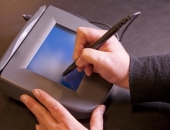 Vai darba līgumu var slēgt, izmantojot elektronisko parakstu?