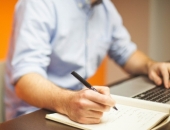 Morālā kaitējuma atlīdzība par diskriminējošu atalgojumu jāprasa 3 mēnešu laikā