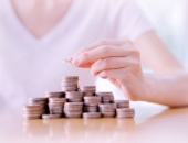 Saeima pieņem grozījumus atlīdzības  likumā 