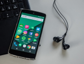 Vērtēs, vai "Facebook" un "Instagram" veic negodīgu komercpraksi