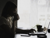 Paplašina pašnodarbināto personu loku, kuras var pretendēt uz dīkstāves pabalstu