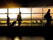 Atceļ regulējumu par darbnespējas lapu izrakstīšanu pēc atgriešanās no ārzemēm