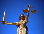 Tiesvedība par autortiesību pārkāpšanu, izmantojot datorprogrammas