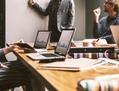 Plāno ierobežot iestāžu vadītāju amata termiņu