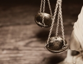 Senāts turpinās izskatīt divas lietas par kompensācijas maksājumiem