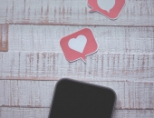 Senāts vērtē neliterāras valodas lietojumu "Facebook" komentārā