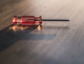 Ievieš jaunas tiesības uz preču remontu gan garantijas laikā, gan pēc tā