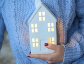 Atbalsta grozījumus dzīvojamo māju atjaunošanas un atbilstošas uzturēšanas veicināšanai