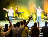 Par sabiedriskās kārtības traucēšanu noteiks atbildību arī juridiskām personām