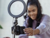 Influencerei piemēro soda naudu 15 000 eiro apmērā