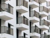 Pārvaldniekam ir pienākums nodot ar dzīvojamās mājas pārvaldīšanu saistītas lietas un saistības