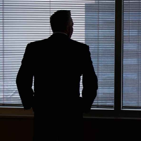 Ierosināta lieta par akcionāru publiskošanu