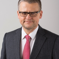 Minimālā alga jāceļ, bet šāds solis nozarei jākompensē