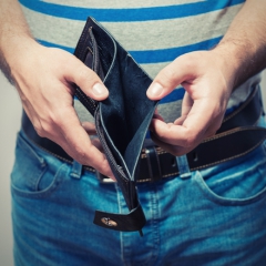 Augusta sākumā 33 personām parāds valsts budžetam pārsniedz divus miljonus eiro