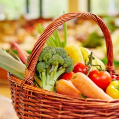 Mazumtirdzniecības apgrozījums Latvijā pirmajā pusgadā par 6,2% lielāks nekā pirms gada