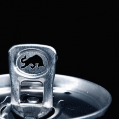 Enerģijas dzērienus aizliedz pārdot jauniešiem vecumā līdz 18 gadiem