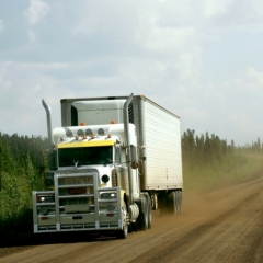 Uz grants ceļiem sāk ieviest autotransporta masas ierobežojumus
