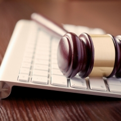 Nekustamā īpašuma izsoles e-vidē novērš reiderisma riskus