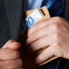 Aplokšņu algas mazumtirdzniecībā sasniegušas kritisku apjomu