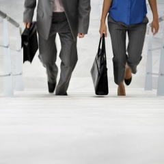 Jautājums par sociālo iemaksu veikšanu nepilnu darba laiku strādājošajiem ir atvērts 