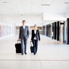 Plānots atvieglot ieceļošanas nosacījumus augsti kvalificētiem speciālistiem