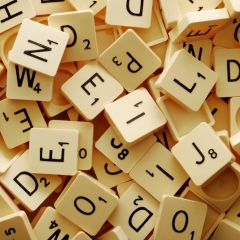 Kāpēc ir svarīgi latviešu valodu lietot pareizi?