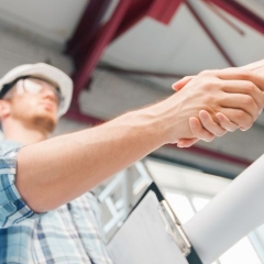 Pēc ģenerālvienošanās parakstīšanas būvniekiem uz pusi tiks samazināta ikgadējā nodeva