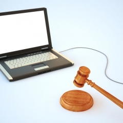 Plānotas izmaiņas zvērinātu tiesu izpildītāju rīkoto izsoļu apstiprināšanas kārtībā