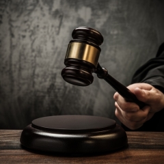 AT atjauno procesu par noziedzīgi iegūtu mantu