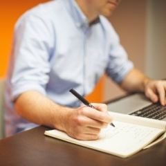 Morālā kaitējuma atlīdzība par diskriminējošu atalgojumu jāprasa 3 mēnešu laikā