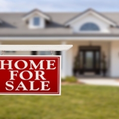 Plāno aizliegt nekustamā īpašuma darījumus skaidrā naudā