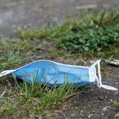 Saeima atbalsta Covid-19 infekcijas izplatības pārvaldības likumu