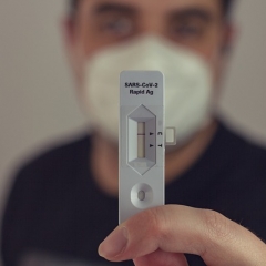 Vai darba devējam ir tiesības saņemt darbinieka Covid-19 testa rezultātus pēc kolektīvas testēšanas?