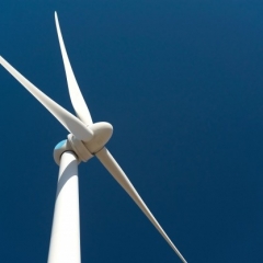 Senāts apmierina lūgumu par pagaidu noregulējumu vēja parka būvniecībai