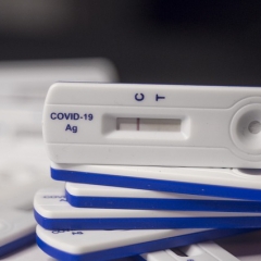Covid-19 diagnosticēšanai der arī antigēna tests