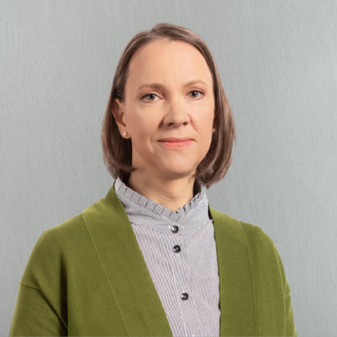 Vai darba devējs jāinformē par stāšanos laulībā?